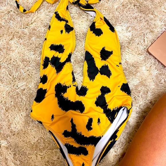 Swimsuit - Picture 1 of 2